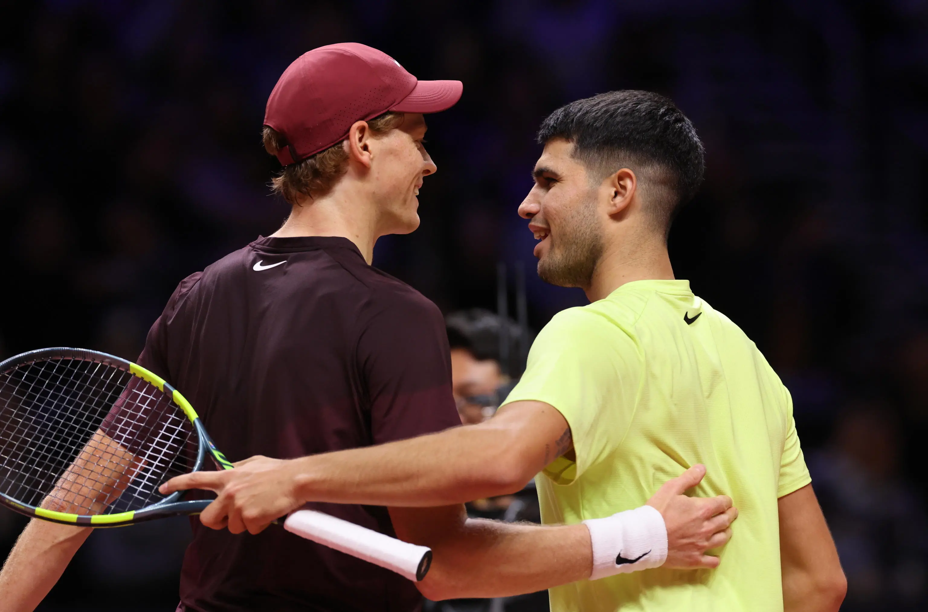epa12639943 Carlos Alcaraz (R) of Spain hugs Jannik Sinner of Italy after winning the Hyundai Card Super Match in Incheon, South Korea, 10 January 2026. EPA/HAN MYUNG-GU