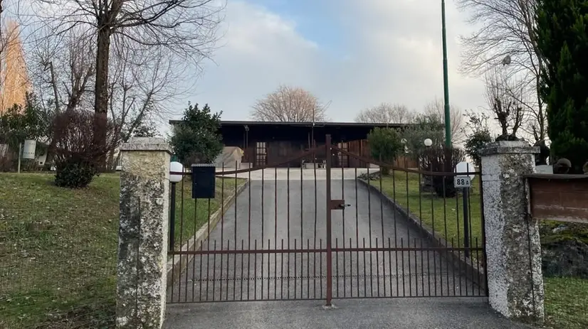 Il furto alla sede degli alpini di Ciliverghe - Foto tratta da Fb