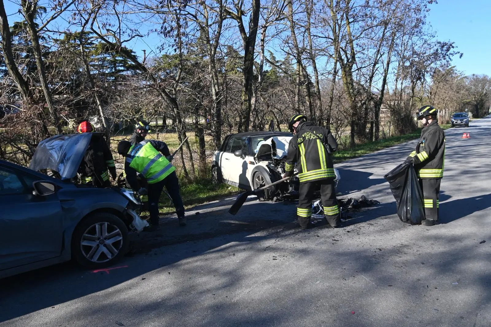 Il frontale a Lonato: i mezzi coinvolti