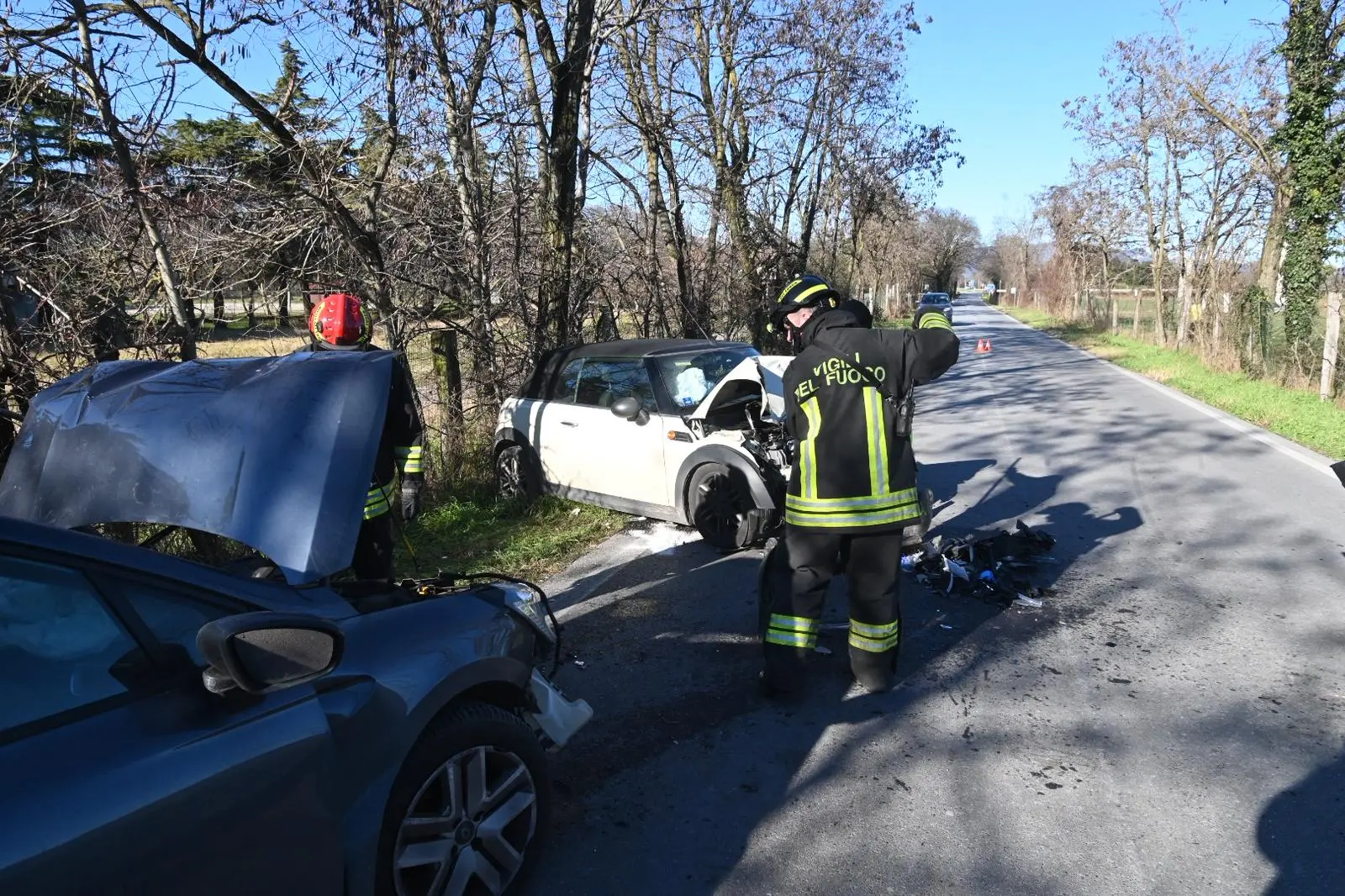 Il frontale a Lonato: i mezzi coinvolti