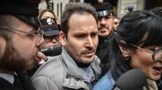 Andrea Sempio esce dalla caserma dei Carabinieri - Foto Ansa © www.giornaledibrescia.it