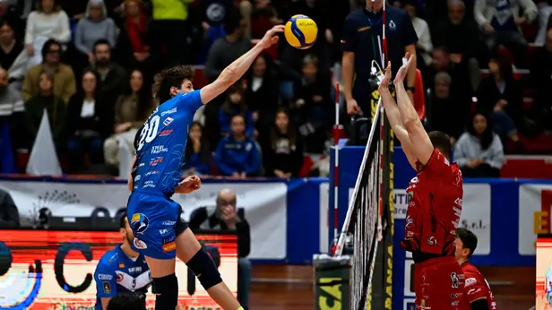 Volley, gli scatti di Consoli-Romeo Sorrento