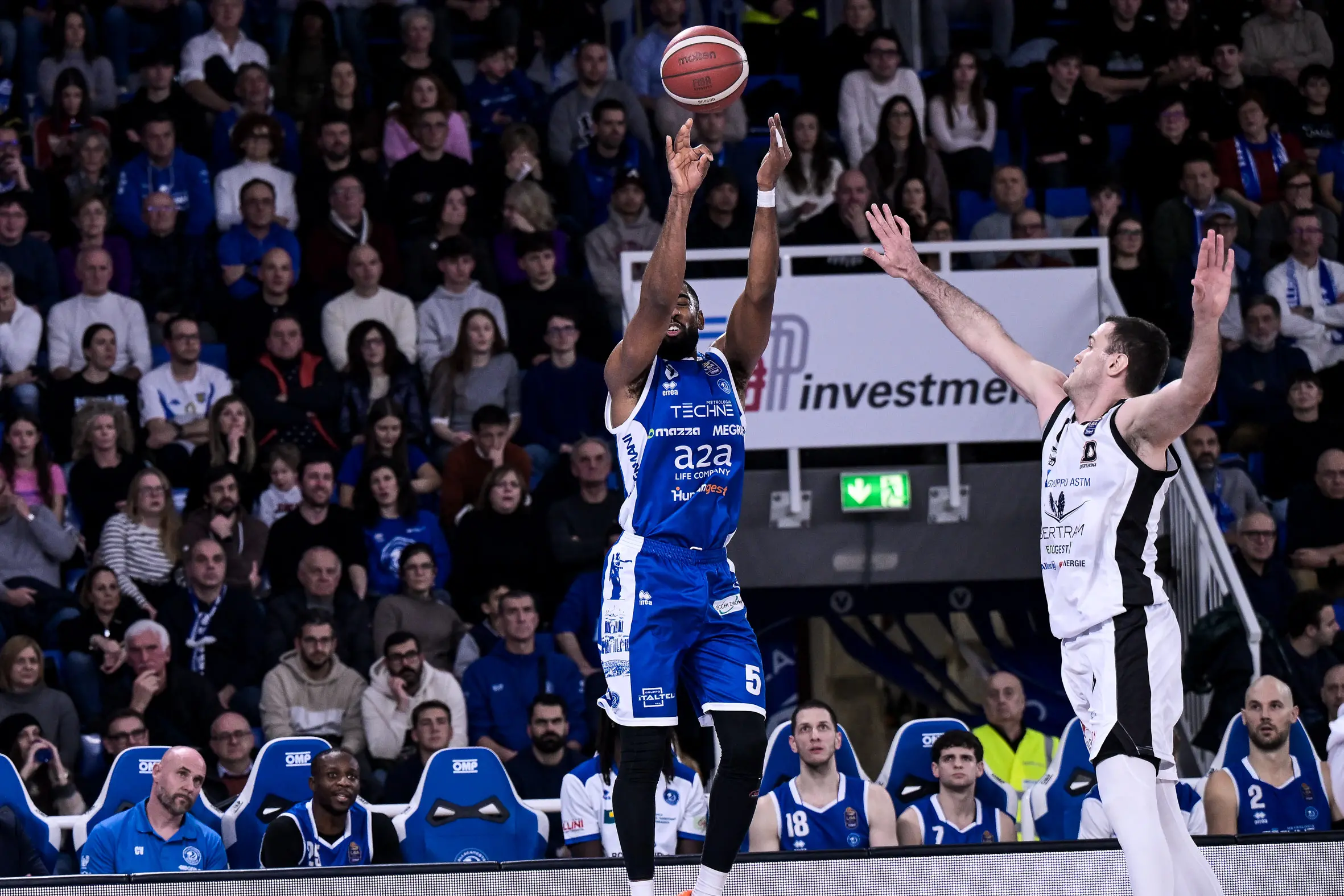 Basket, gli scatti di Germani-Tortona