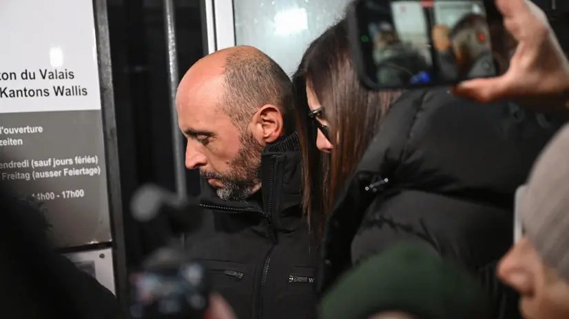 I coniugi Moretti, titolari del bar Le Constellation - Foto Ansa © www.giornaledibrescia.it