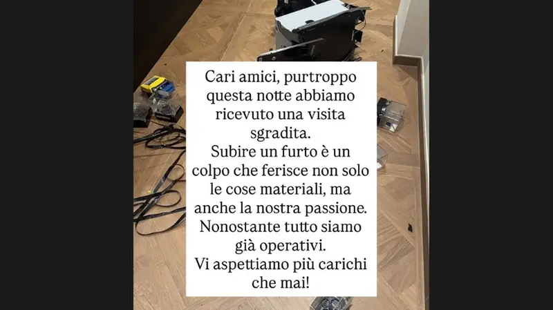 Il messaggio comparso sul canale Instagram della pasticceria Vivenzi