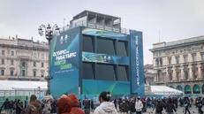 L'installazione in piazza Duomo che segna il conto alla rovescia verso i Giochi - Foto Ansa/Matteo Corner © www.giornaledibrescia.it