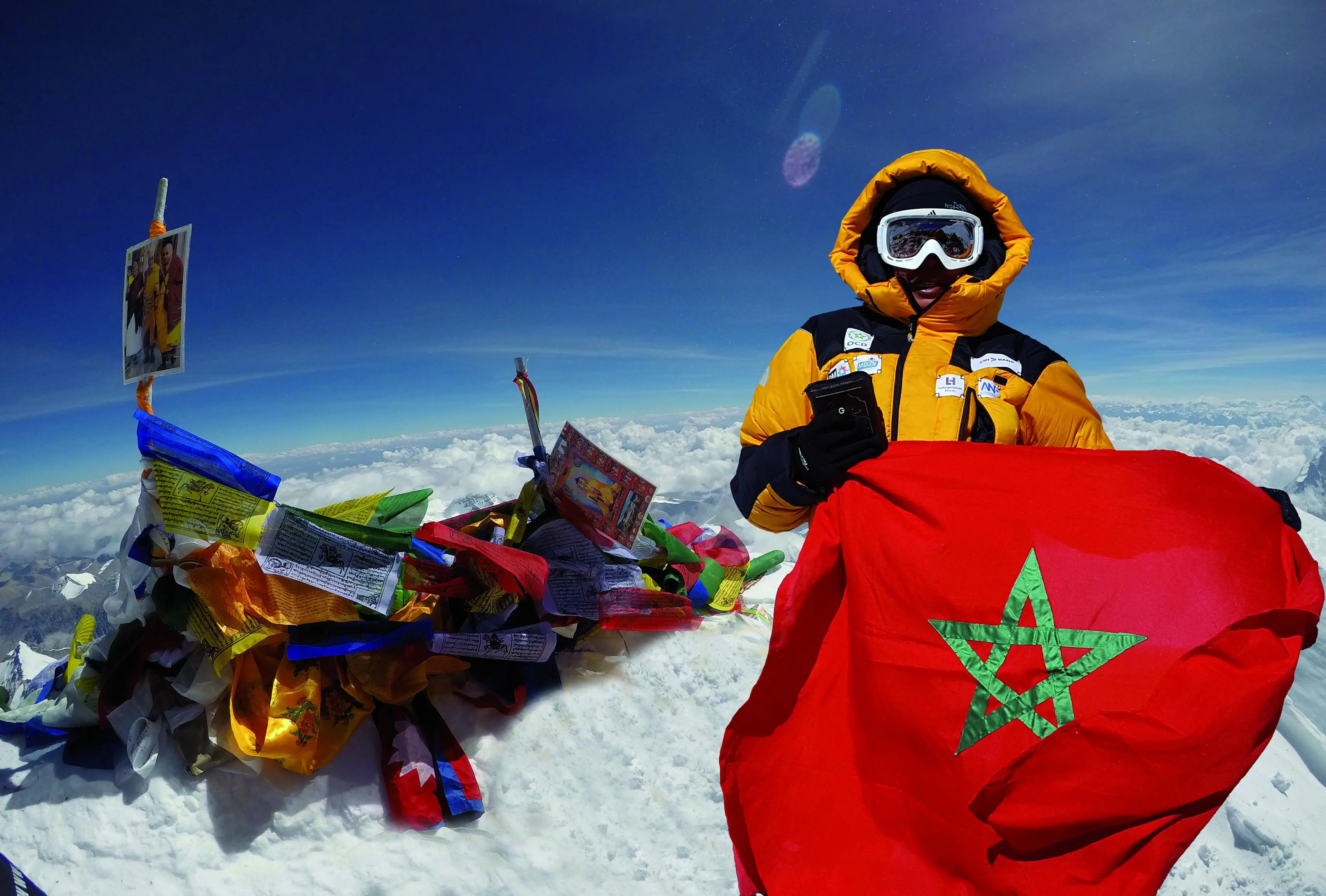 Bouchra Baibanou durante la scalata delle Seven Summits