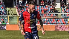 Manuel Marras con la maglia del Cosenza (da Instagram)