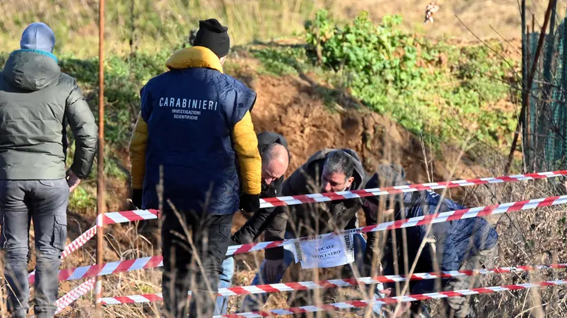 Le verifiche nell'area - Foto Gabriele Strada/Neg © www.giornaledibrescia.it