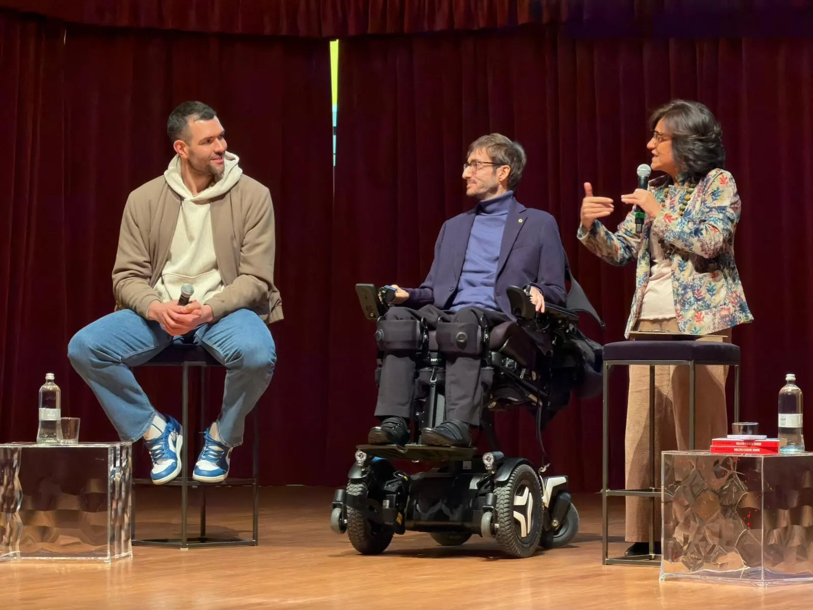 Pippo Ricci ha presentato la sua autobiografia a Verolanuova