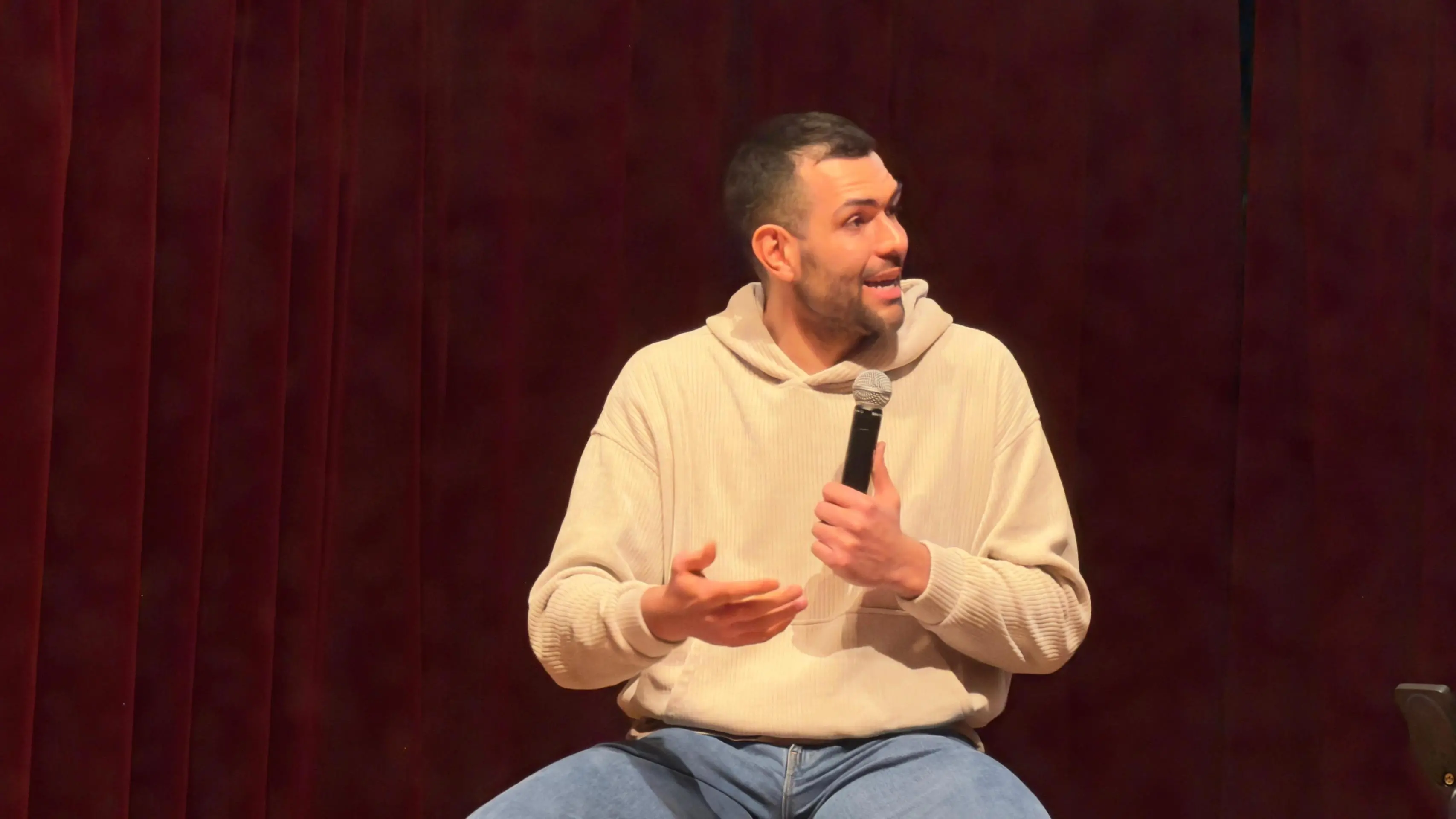 Pippo Ricci ha presentato la sua autobiografia a Verolanuova