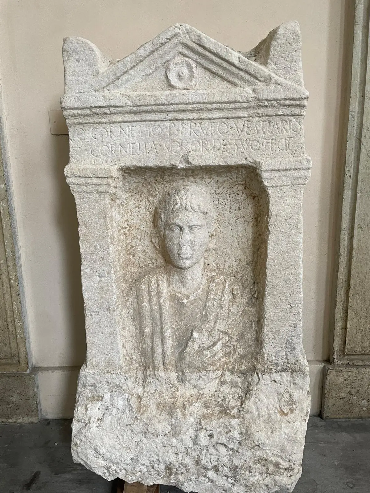 I beni recuperati dai carabinieri e dalla Soprintendenza