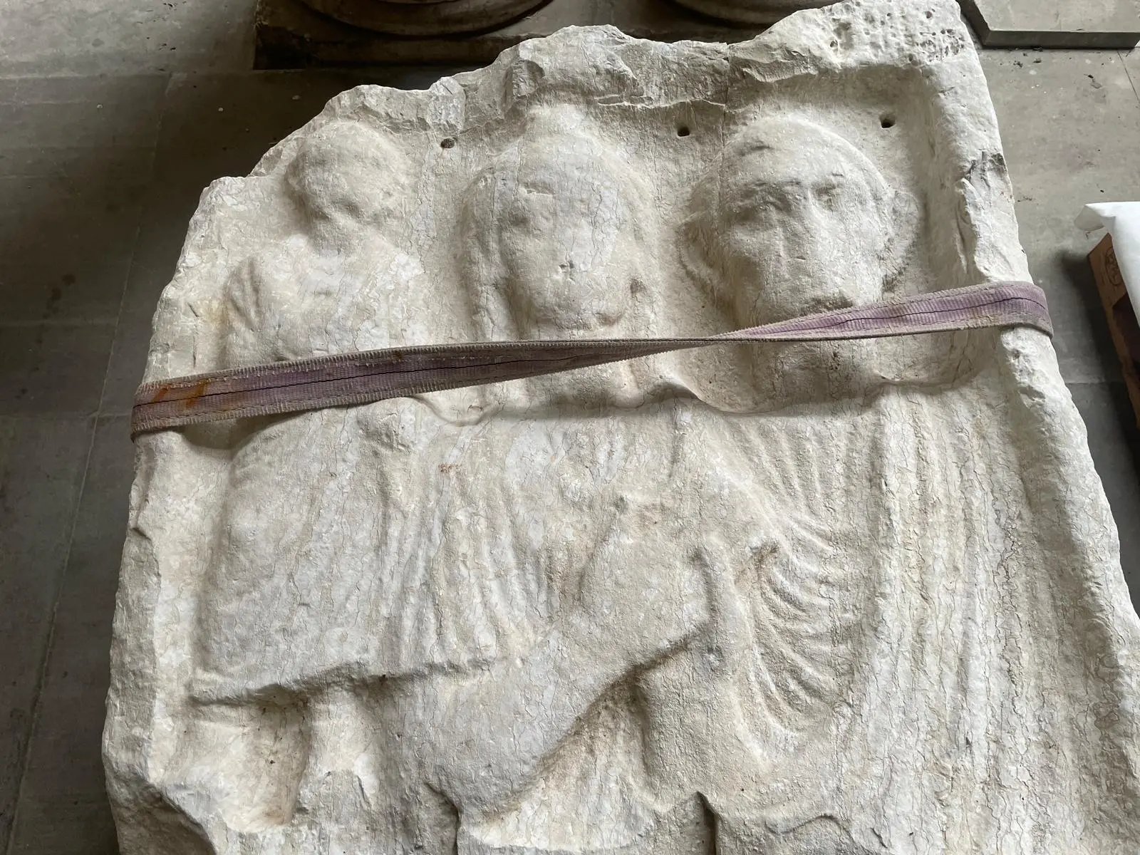 I beni recuperati dai carabinieri e dalla Soprintendenza