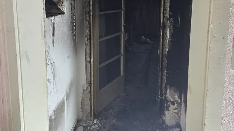 Il pompiere fuori servizio ha fatto uscire la madre e i tre figli © www.giornaledibrescia.it