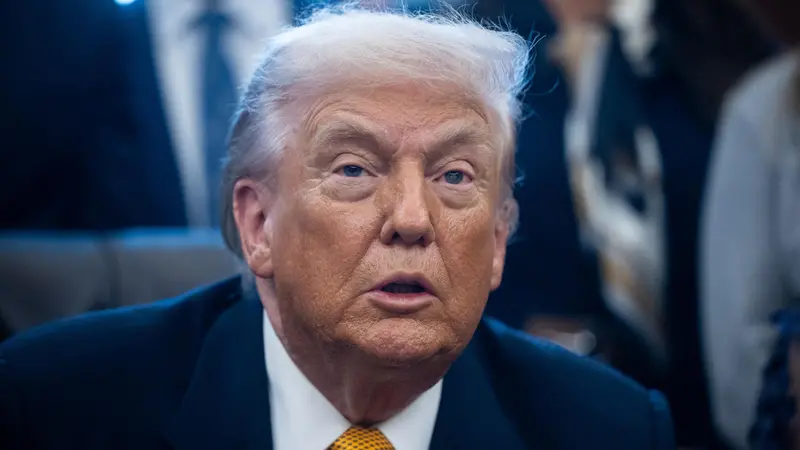 Donald Trump nello Studio Ovale, 14 gennaio 2025 - Foto Ansa © www.giornaledibrescia.it