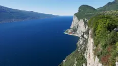 Vista mozzafiato sul lago di Garda