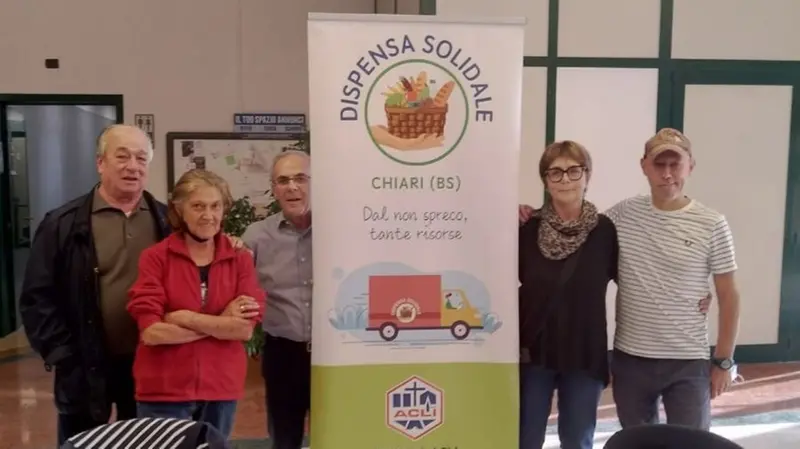 Agli storici volontari ora si uniscono gli studenti - © www.giornaledibrescia.it