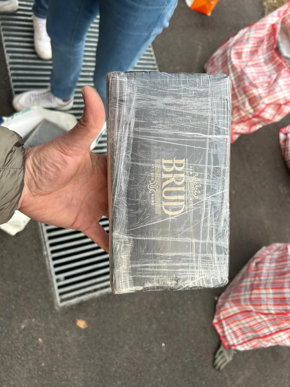 La droga sequestrata a Bergamo e il tir