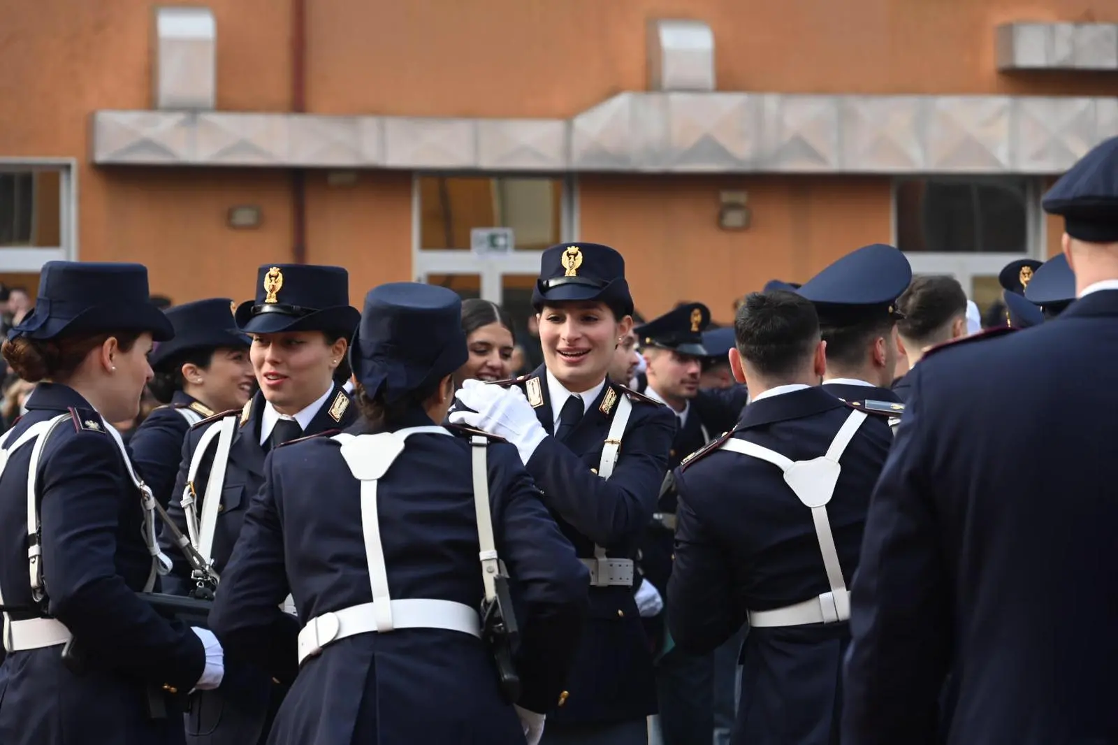 Il giuramento degli Agenti allievi alla Polgai