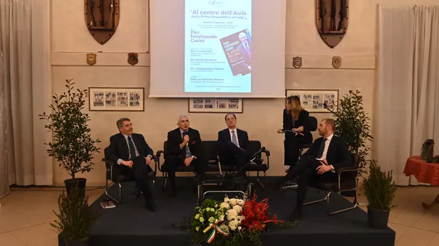 Pierferdinando Casini alla Goito presenta il suo libro