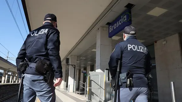 Un controllo in stazione - © www.giornaledibrescia.it