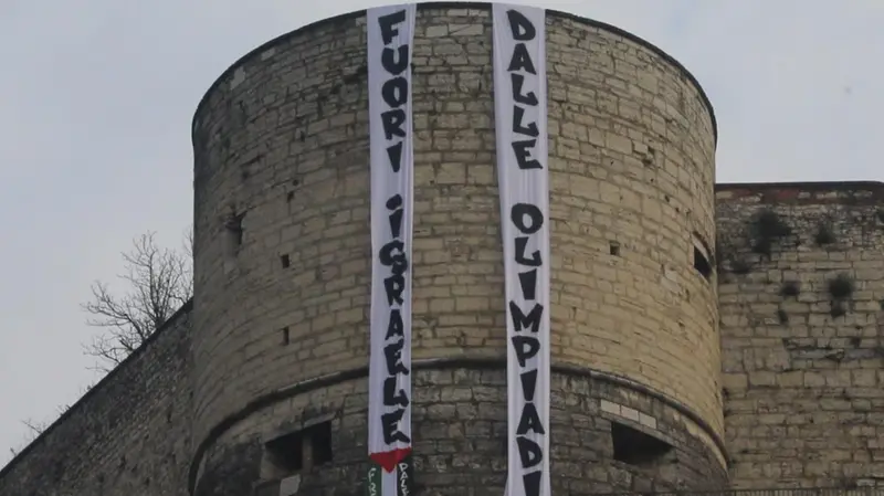 La protesta contro Israele - © www.giornaledibrescia.it