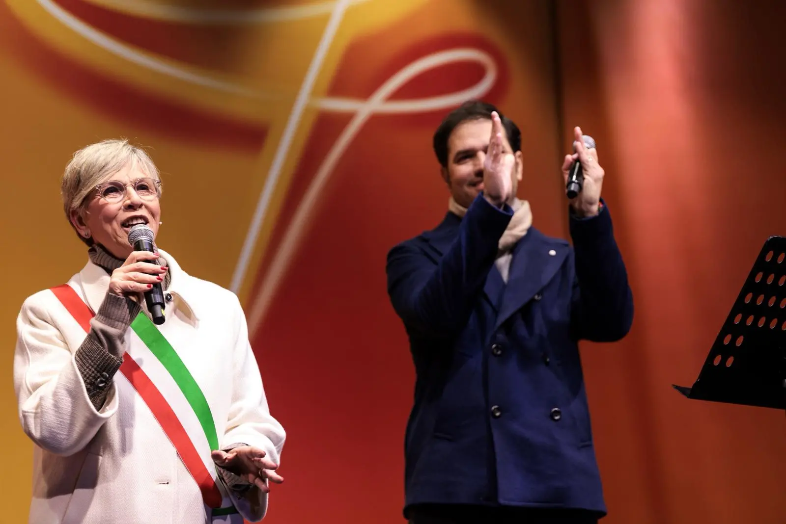 La sindaca Castelletti e l'assessore Cantoni