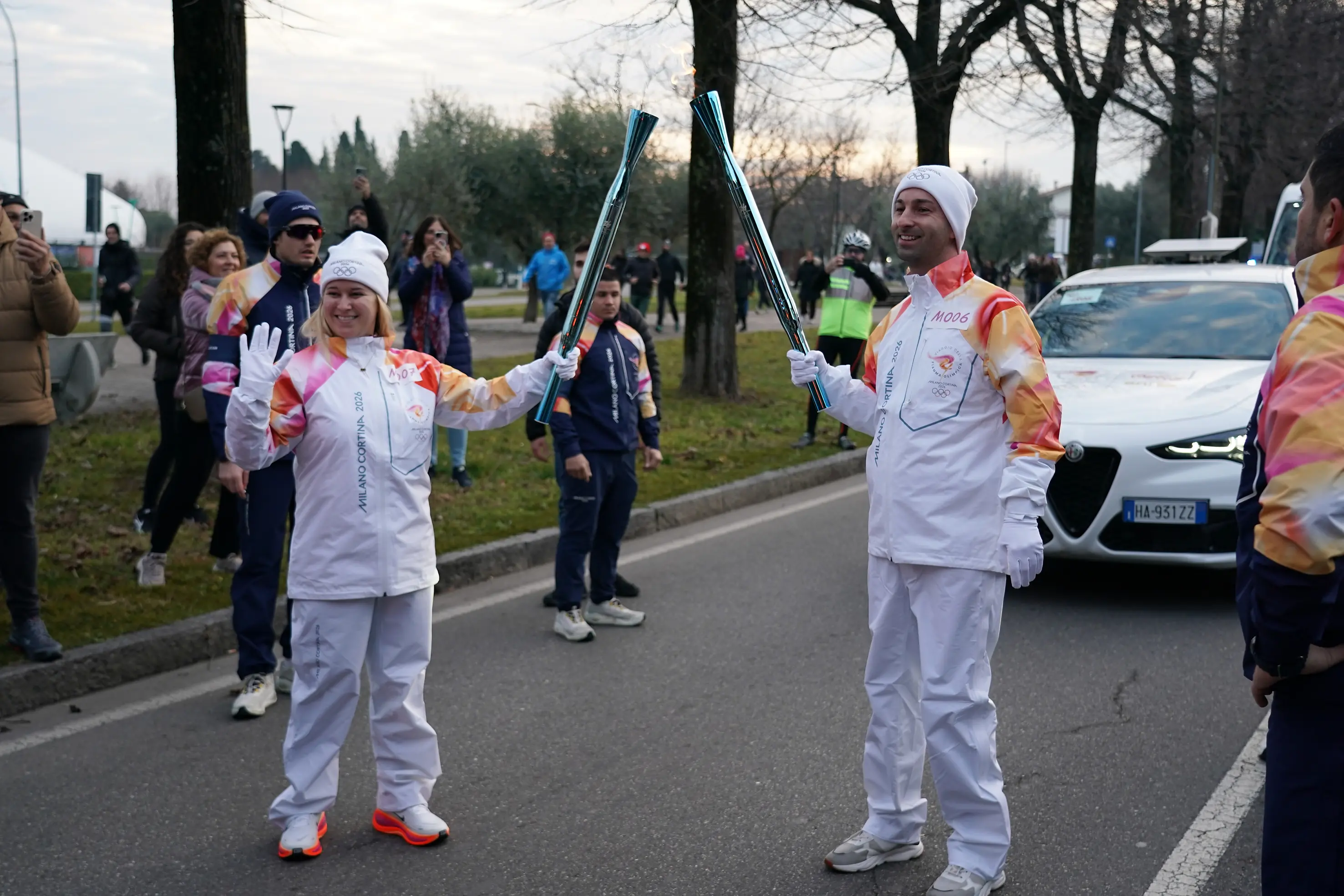 Il passaggio della Fiamma olimpica da Desenzano del Garda