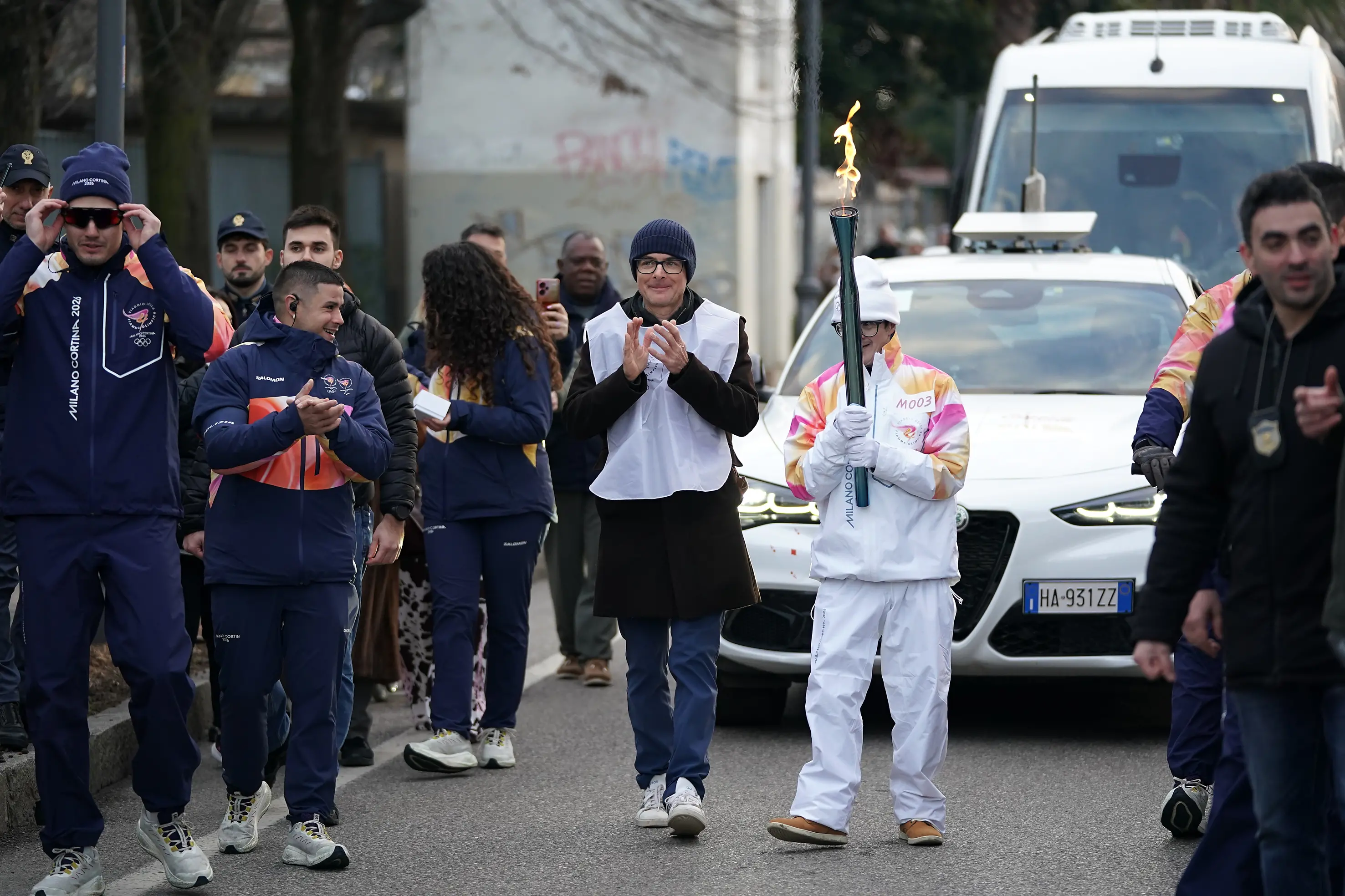 Il passaggio della Fiamma olimpica da Desenzano del Garda