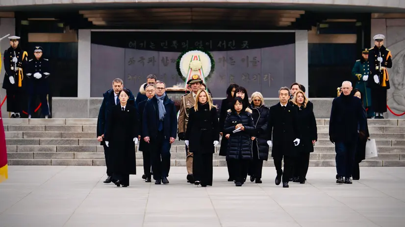 Giorgia Meloni a Seul - Foto Ansa © www.giornaledibrescia.it