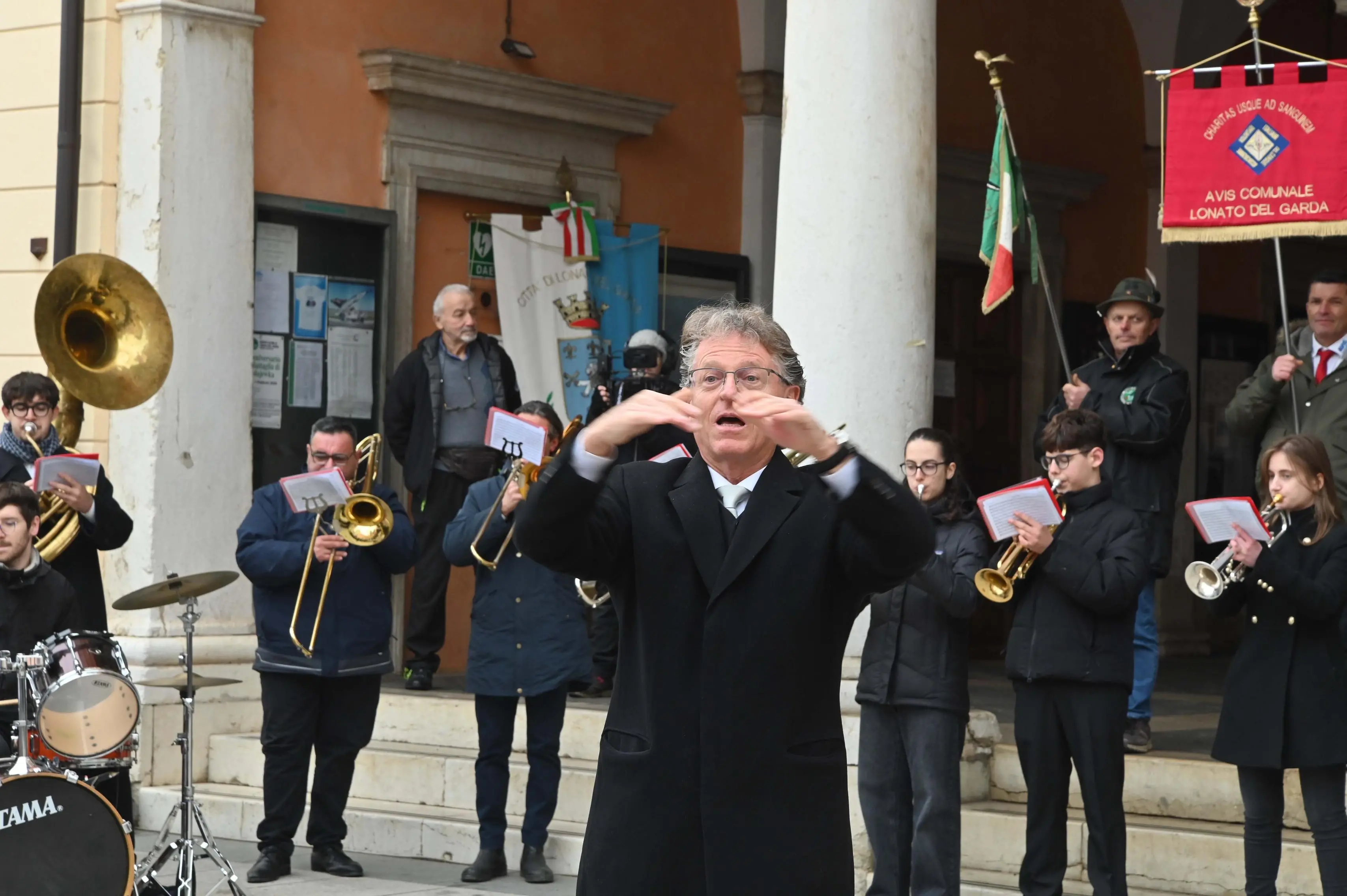 LONATO IN PIAZZA CON NOI REDAZIONE PROVINCIA 18-01-2026  GABRIELE STRADA NEW EDEN GROUP 
