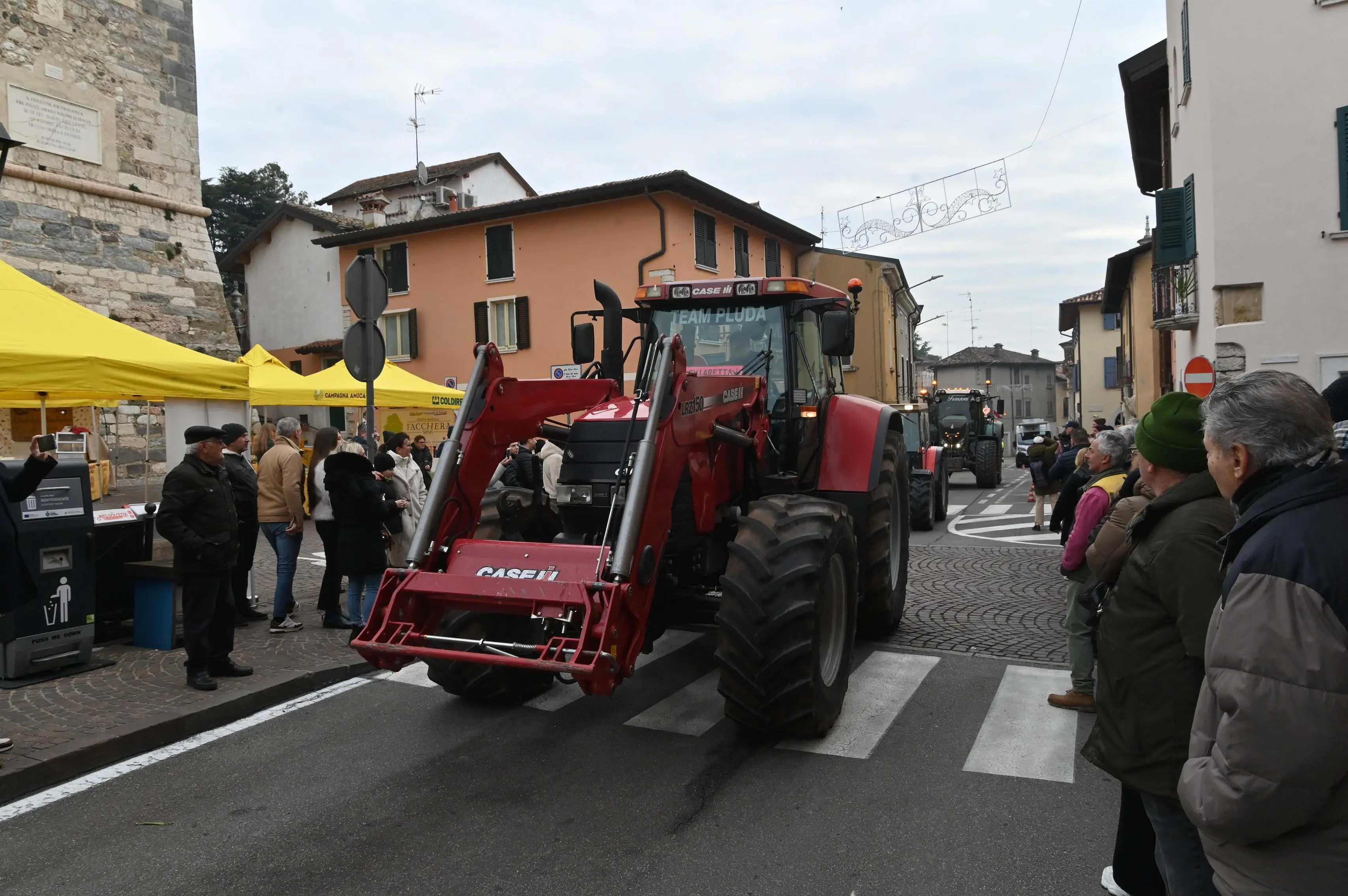 LONATO IN PIAZZA CON NOI REDAZIONE PROVINCIA 18-01-2026  GABRIELE STRADA NEW EDEN GROUP 