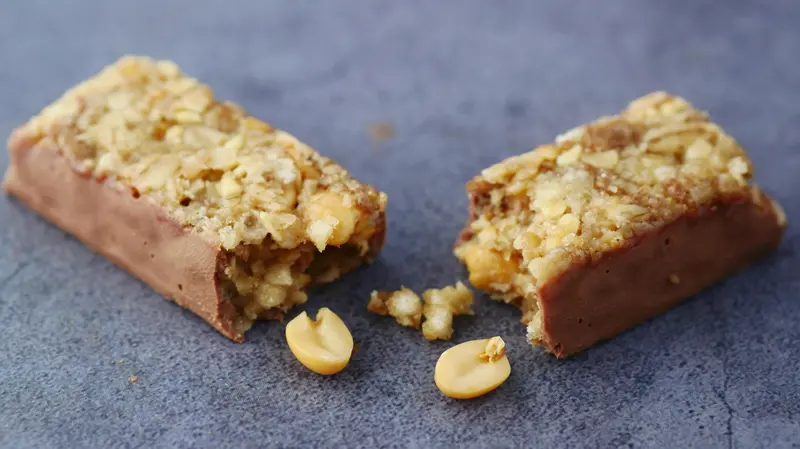 Anche le barrette energetiche possono essere ultra-processate