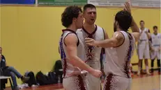 Un'esultanza dei giocatori della Padernese - © www.giornaledibrescia.it