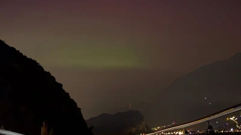 L'aurora boreale a Limone - © www.giornaledibrescia.it