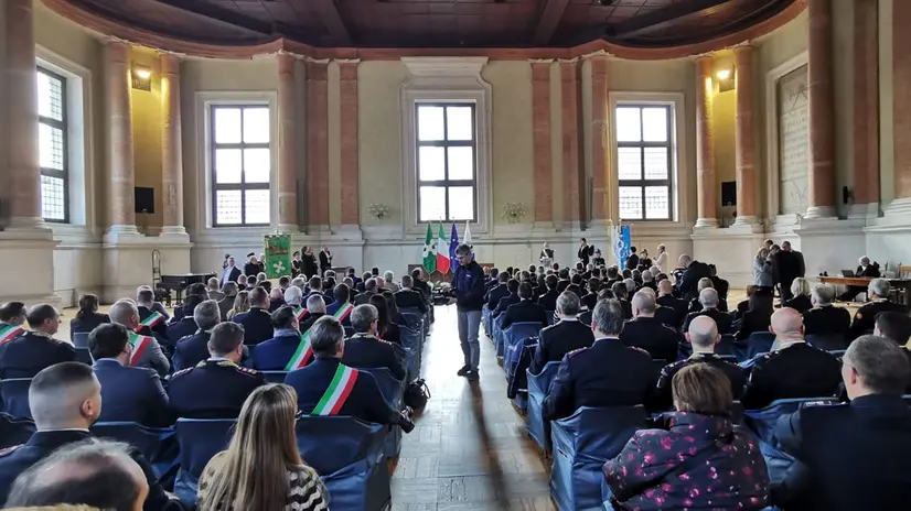 Un momento della cerimonia in Loggia - © www.giornaledibrescia.it