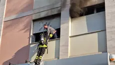 L'incendio tra via Togni e via Dalmazia