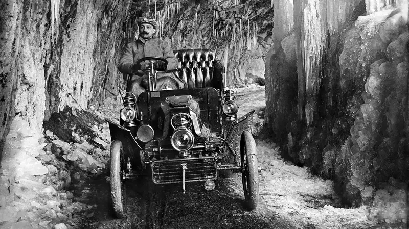 La Via Mala, che porta in Val di Scalve, nel 1904 - Foto © Fondazione Negri
