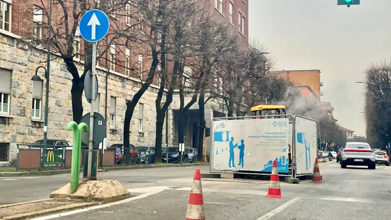 Traffico lento per via dei lavori - © www.giornaledibrescia.it