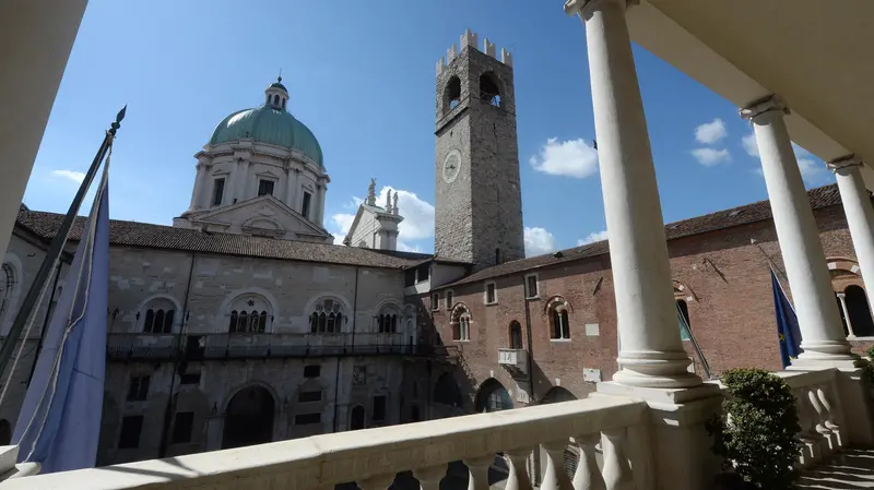 Palazzo Broletto - Foto Marco Ortogni/Neg © www.giornaledibrescia.it