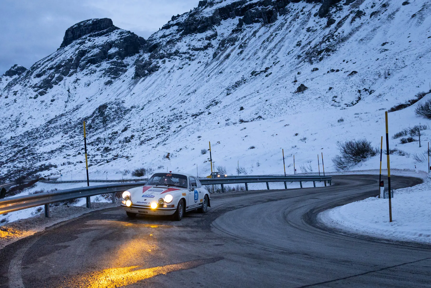 Il passaggio al Passo Pordoi (2.239)