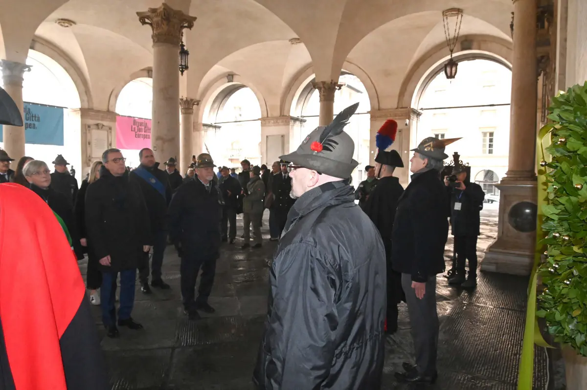 Gli Alpini tra piazza Loggia e piazza Paolo VI