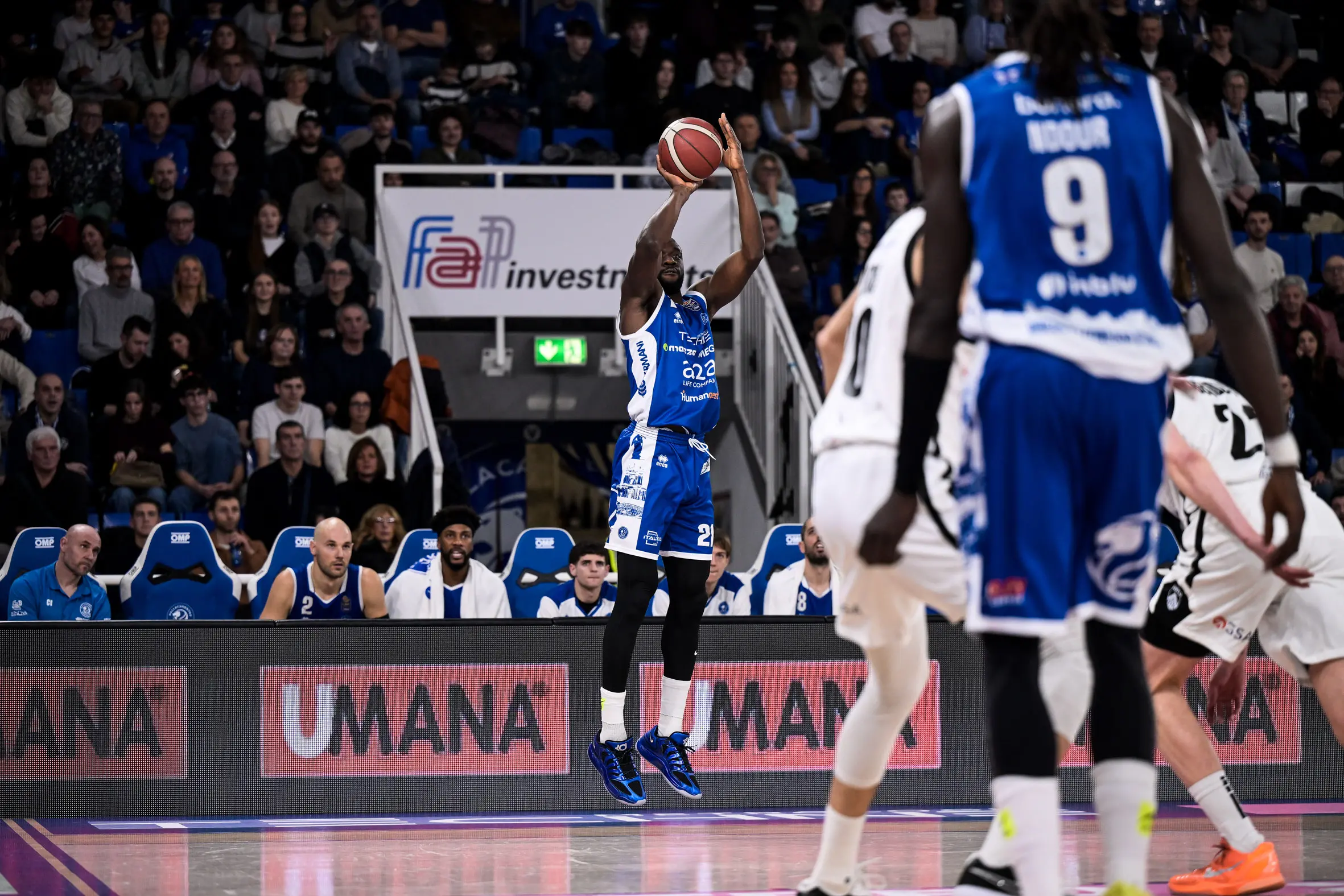 Basket, gli scatti di Germani-Udine