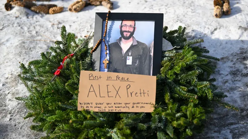 Un memoriale per Alex Pretti, ucciso dagli agenti Ice - Foto Ansa © www.giornaledibrescia.it