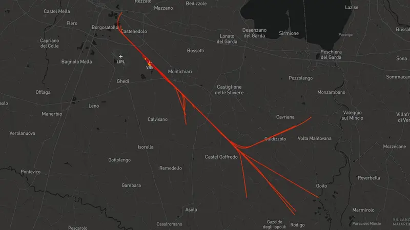 Il corridoio di atterraggio e decollo dell'aeroporto D'Annunzio di Montichiari - Fonte FightBeat