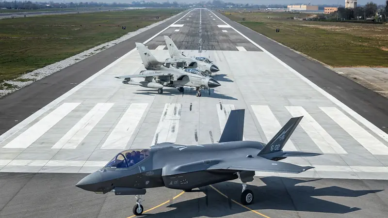 Aerei militari sulla pista dell'aerobase di Ghedi © www.giornaledibrescia.it