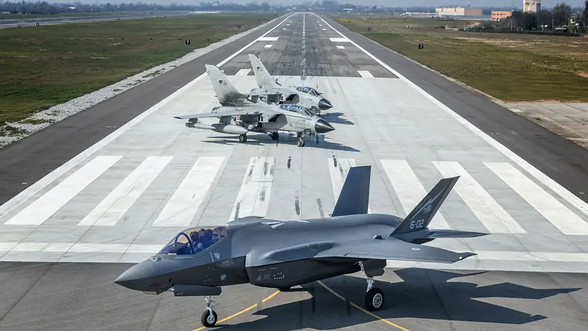 Aerei militari sulla pista dell'aerobase di Ghedi © www.giornaledibrescia.it