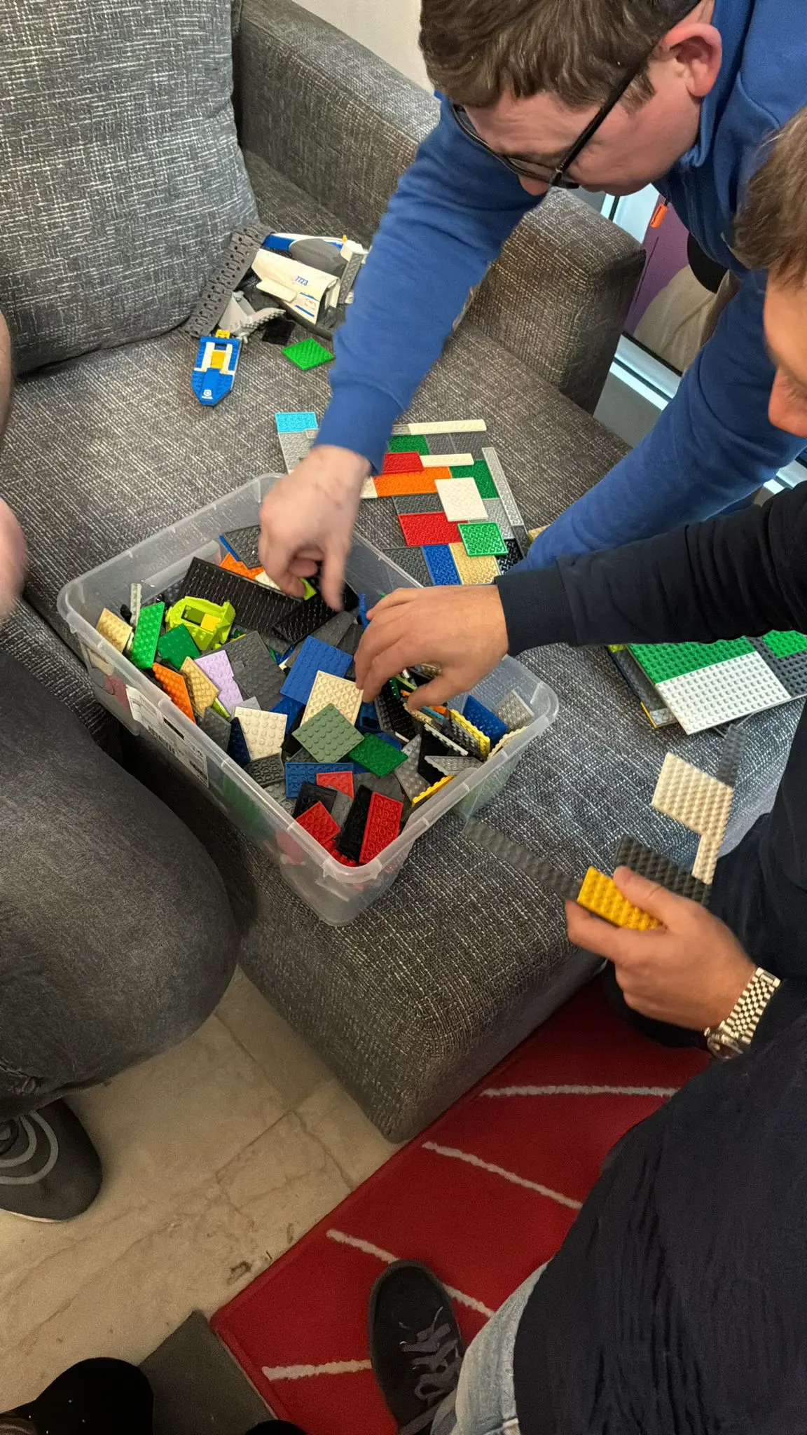 La passione per i Lego accomuna grandi e bambini