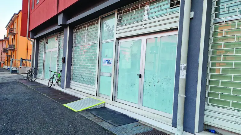 L'ingresso della moschea di via Bonardi - © www.giornaledibrescia.it