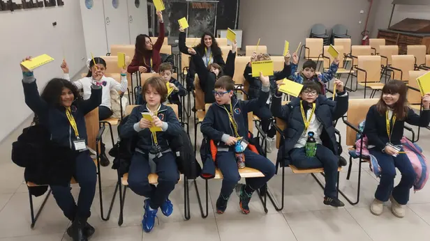 Piccoli ospiti in visita al Giornale di Brescia - © www.giornaledibrescia.it